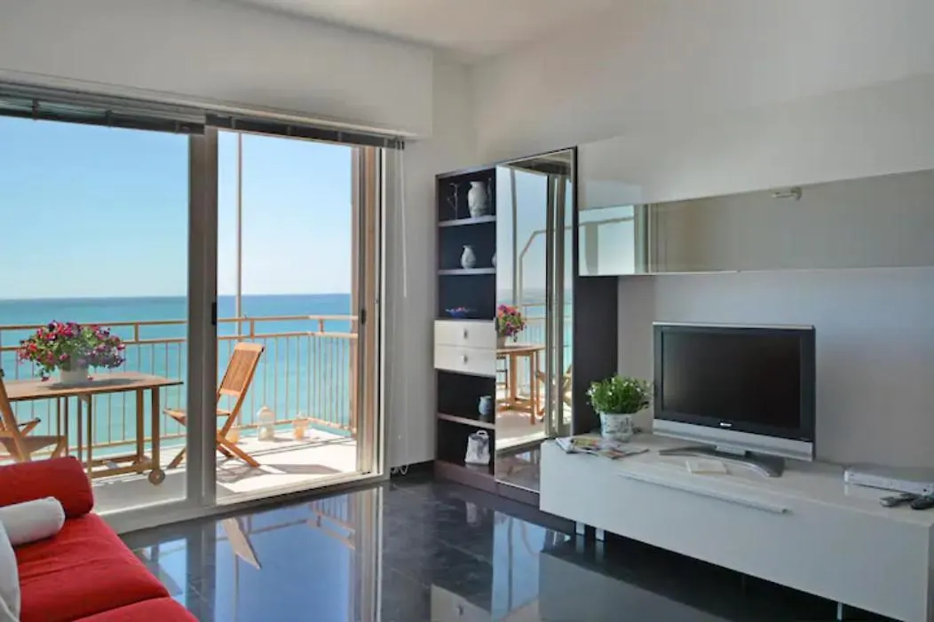 Fronte Mare 2 Apartment Pietra Ligure