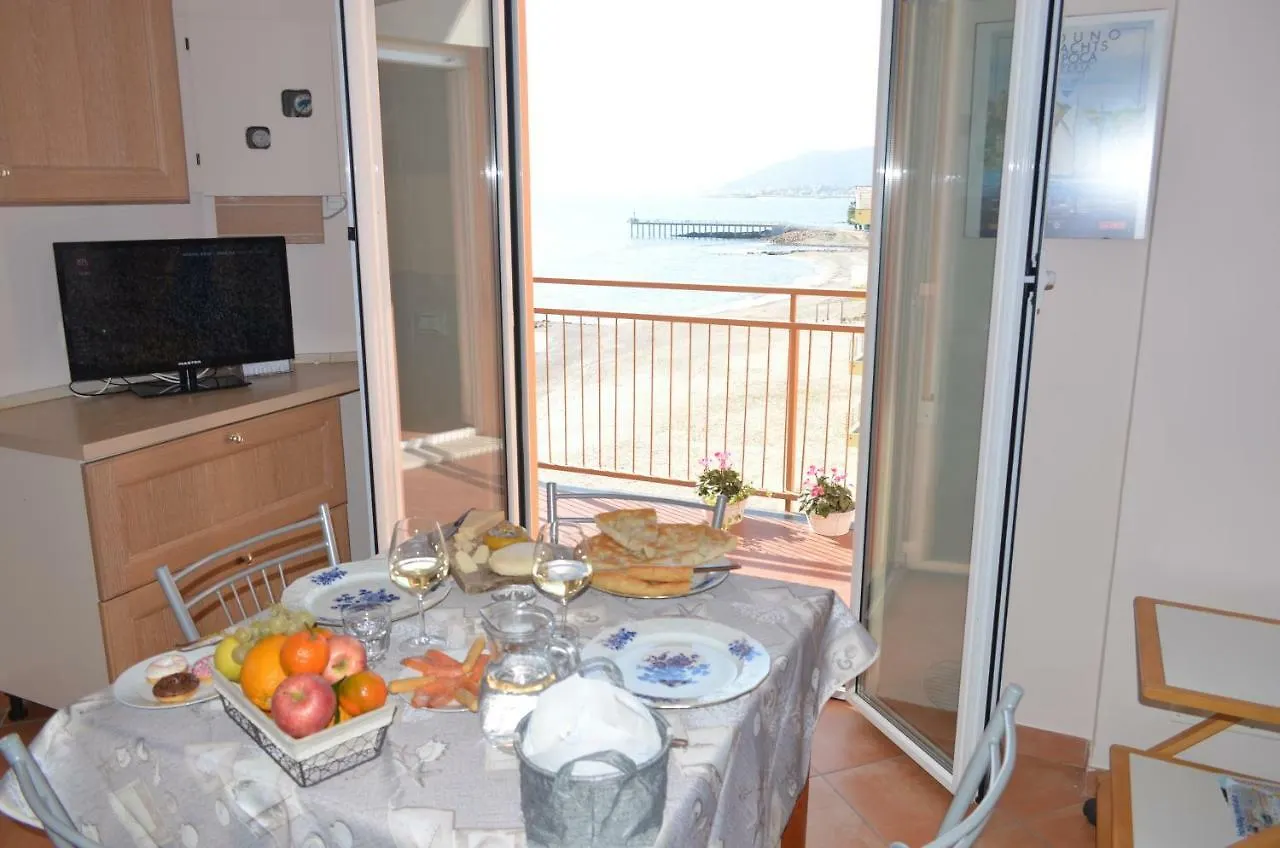 Fronte Mare 2 Apartment Pietra Ligure 0*,